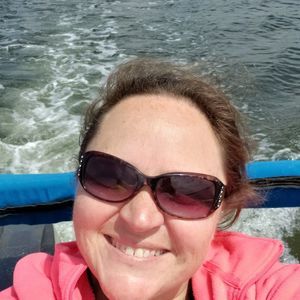 Meet your Posher, Regina